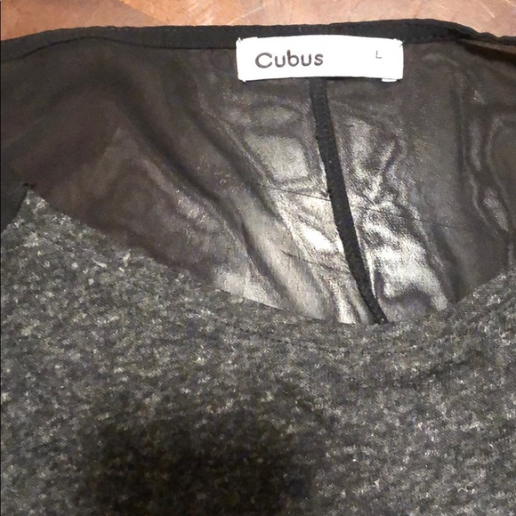 Blouse 💫 - Picture 2 of 3